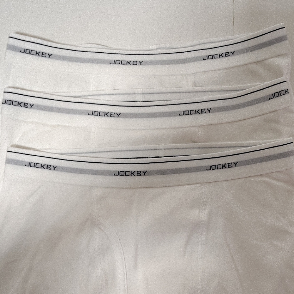New Jockey Men's Classic White Boxer Briefs 3-Pairs  Sz 32-34 - Picture 2 of 9